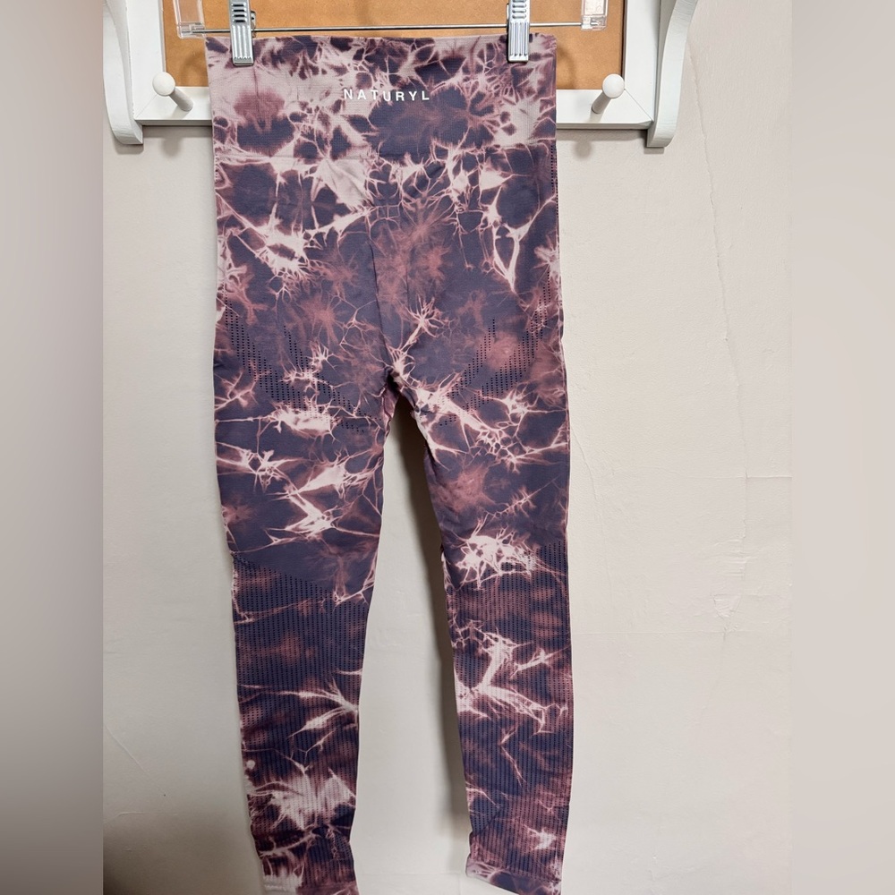 Naturyl NBK gym leggings